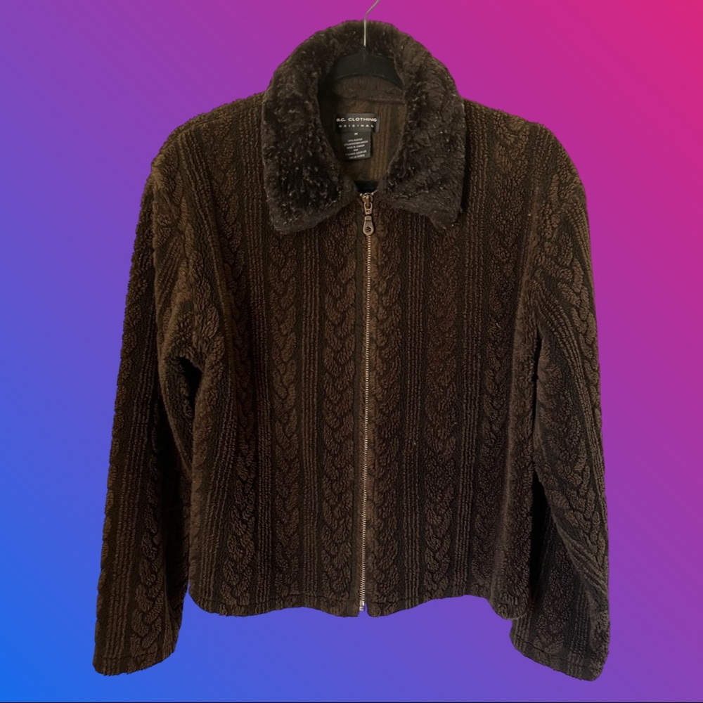 Amazing brown jacket w/ furry collar